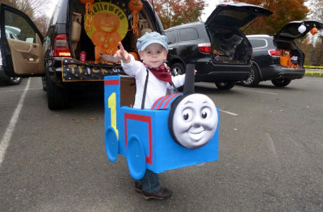 DIY Thomas the Train Costume