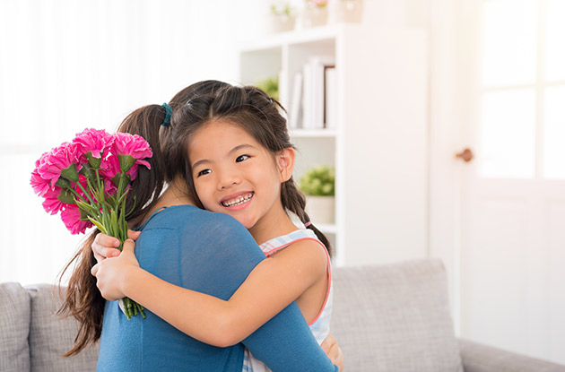 9 Ways to Let Your Nanny Know You Appreciate Her