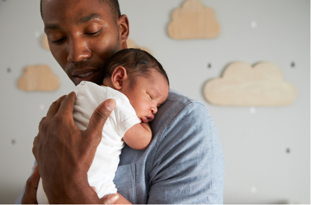 How to Safely Introduce Your Newborn to Visitors During the Coronavirus Pandemic