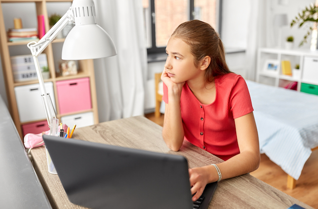 How to Help Your Child Stay Focused During Online Learning